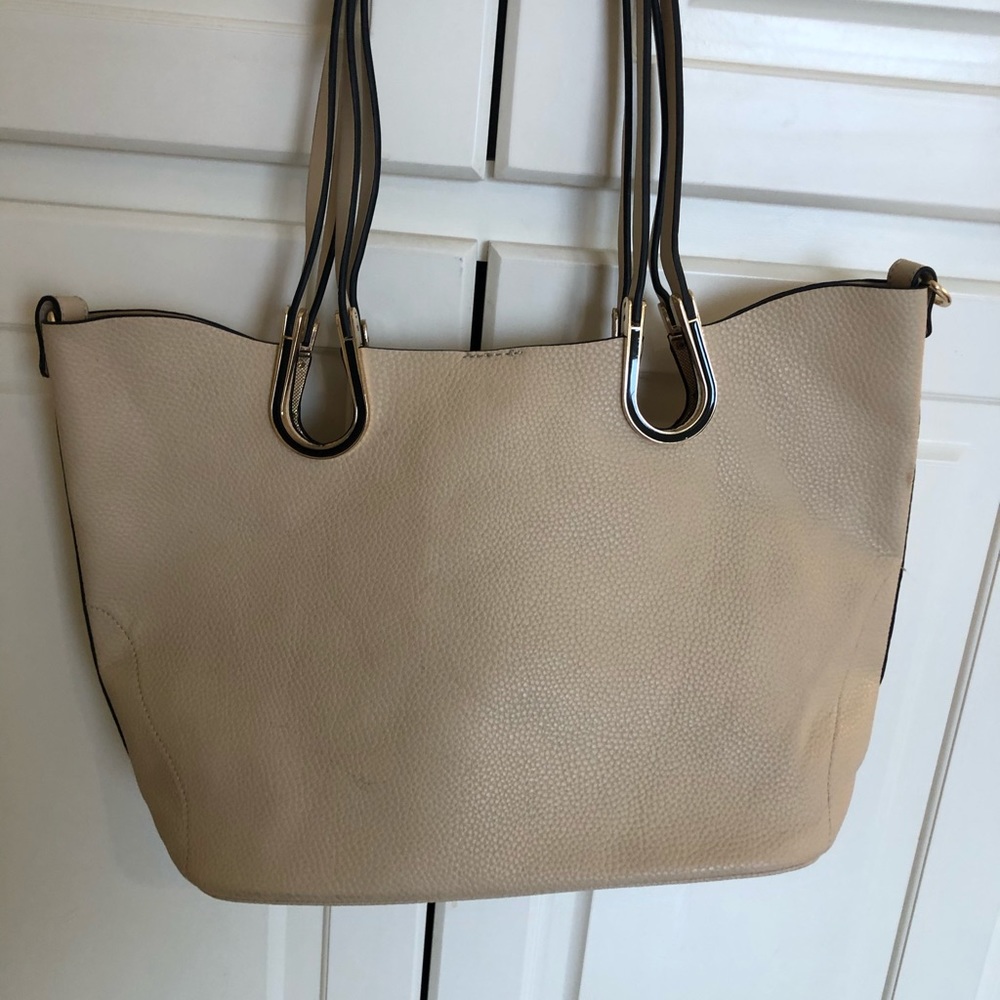Large handbag - Picture 3 of 3